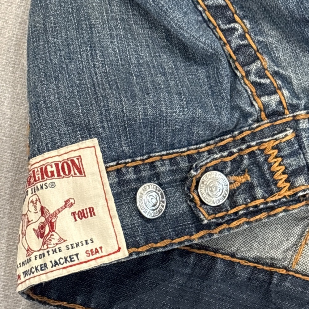 True Religion Blue Denim Trucker Jacket Size M Thick Stitching Res Super T VTG - Picture 11 of 14